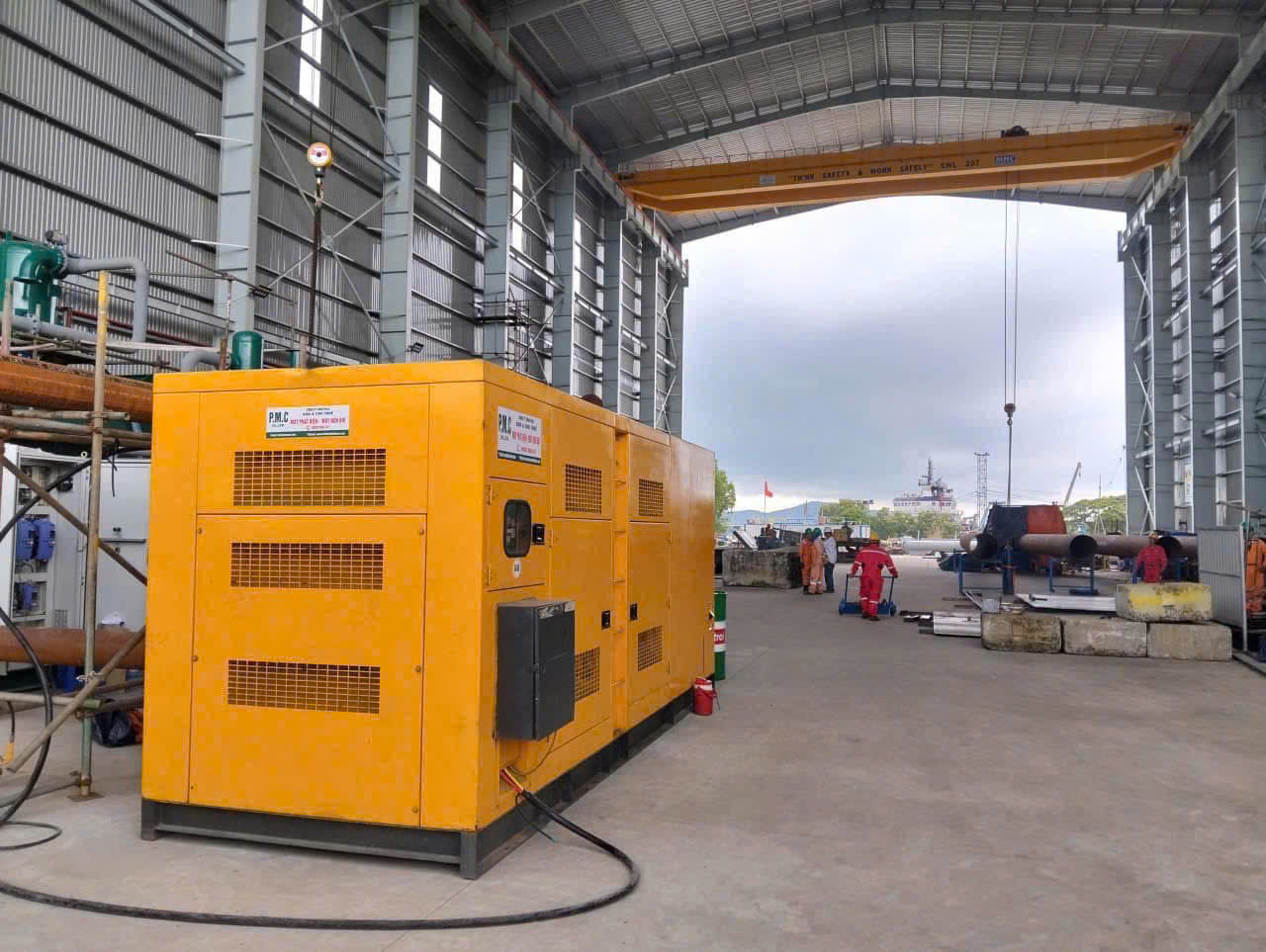 Máy phát điện PMC tại công trình công nghiệp